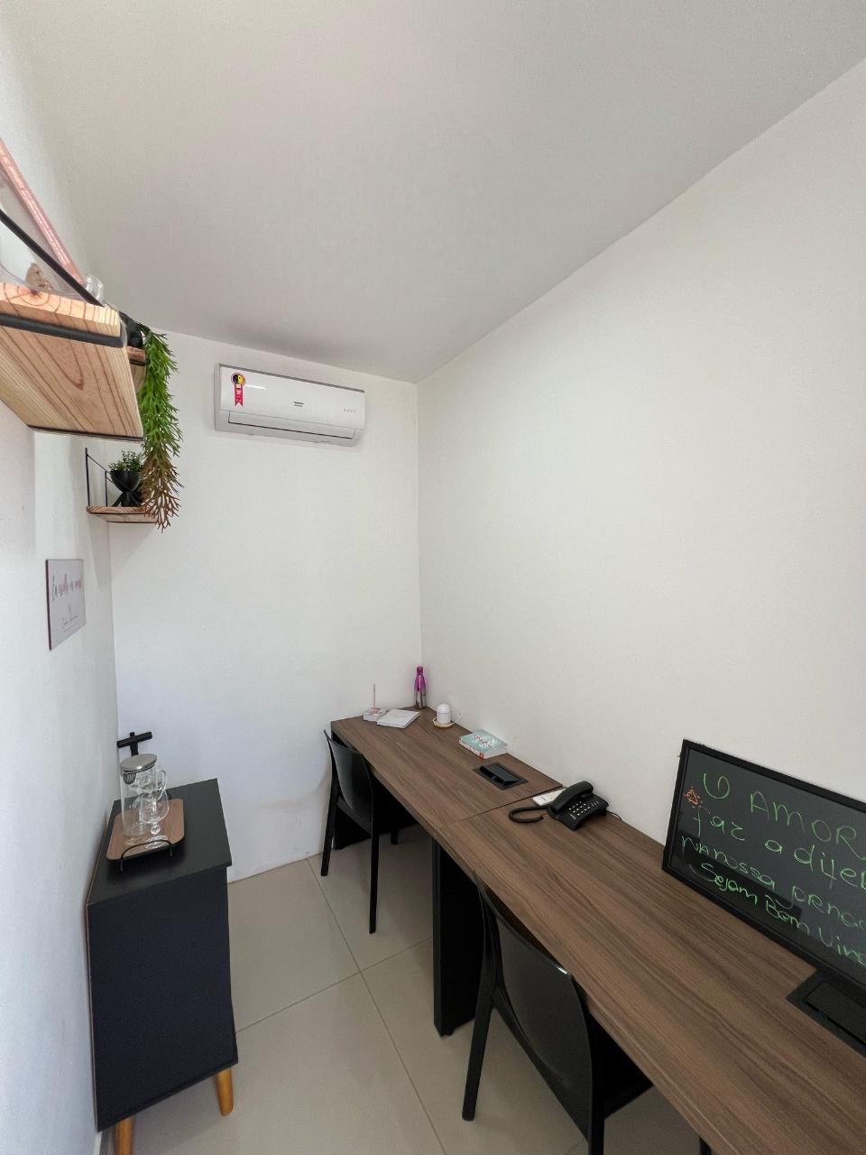 Sala para 02 pessoas
